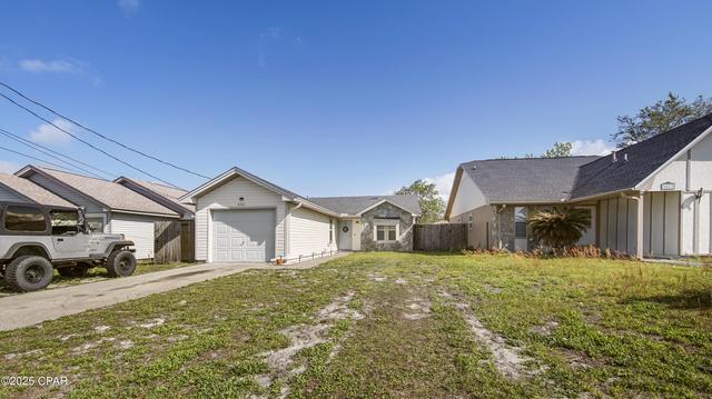 6411 Omoko St, Panama City, FL 32404