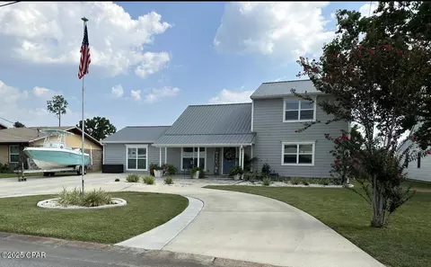 933 Agnes Scott Cir, Panama City, FL 32405