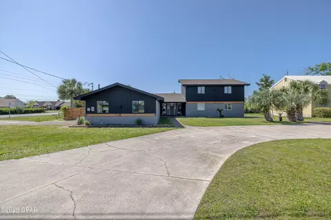 703 Huntingdon Rd, Panama City, FL 32405