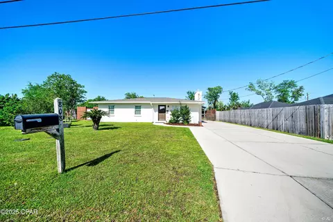808 Tennessee Ave, Lynn Haven, FL 32444