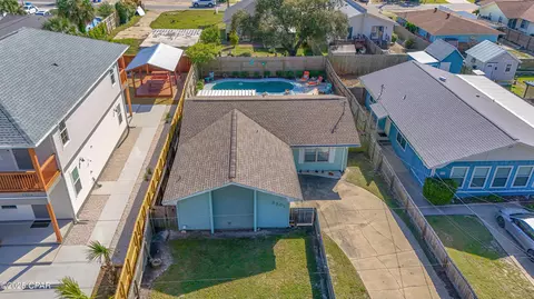 5809 Hilltop Ave, Panama City Beach, FL 32408