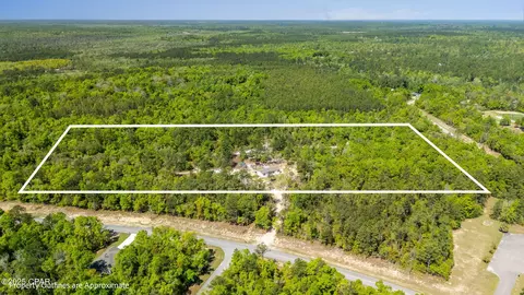 3790 Country Club Blvd, Chipley, FL 32428