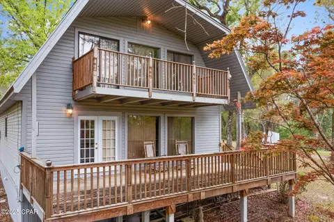 3426 Spring Lakes Dr, Chipley, FL 32428