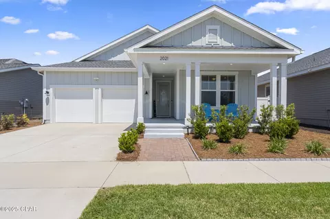2021 Warbler St, Panama City, FL 32405