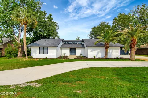 216 Moonlight Bay Dr, Panama City Beach, FL 32407