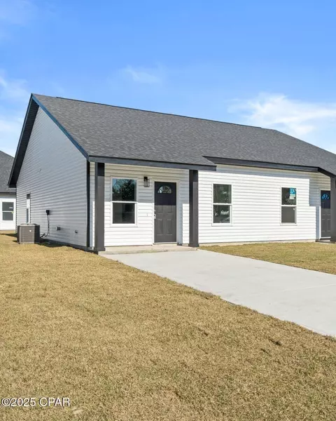 3207 E 2nd Pl, Panama City, FL 32401