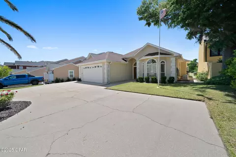 2517 Country Club Dr, Lynn Haven, FL 32444