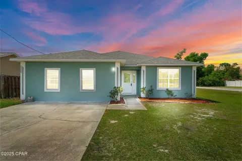 1300 Arkansas Ave, Lynn Haven, FL 32444