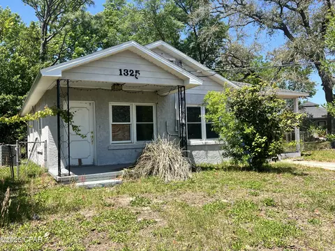 1325 Gulf Ave, Panama City, FL 32401