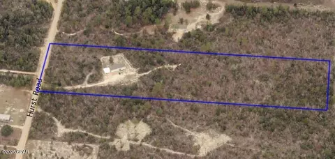 21120 Hurst Rd, Fountain, FL 32438
