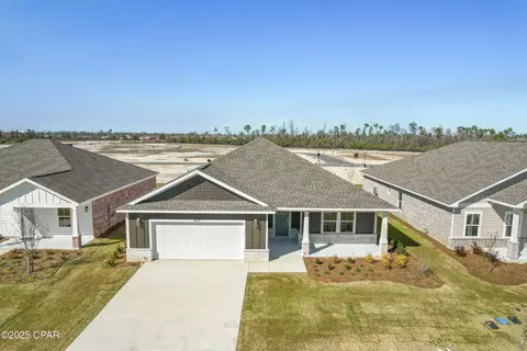 3837 Red Deer Cir, Panama City, FL 32404