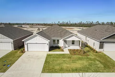 3833 Red Deer Cir, Panama City, FL 32404