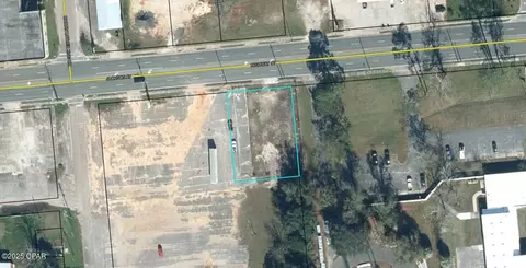 1211 Jackson Ave, Chipley, FL 32428