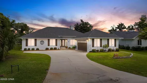 605 Amberjack Dr, Panama City, FL 32408