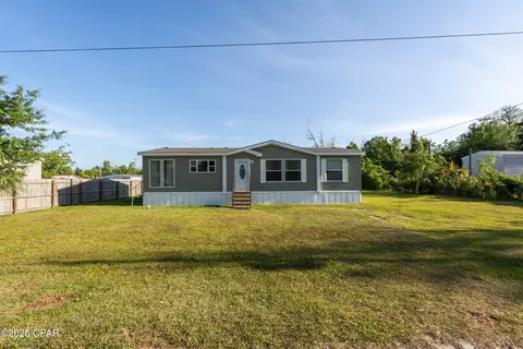 2918 E 14th Ct, Panama City, FL 32401