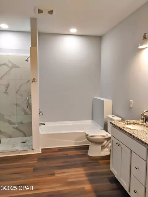 Bath - 4367 Carey Blvd, Chipley, FL 32428 photo 2 of 4