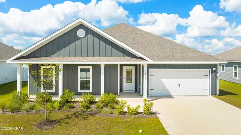 6567 Haskins Dr, Panama City, FL 32404