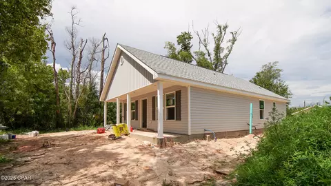 924 Taylor Dr, Panama City, FL 32404