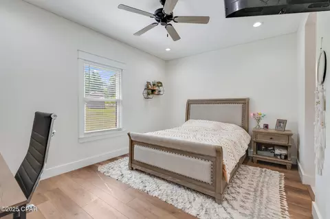 Bedroom - 2789 Summer Dr, Chipley, FL 32428 photo 9 of 10