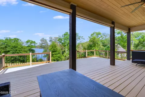 Exterior - 2789 Summer Dr, Chipley, FL 32428 photo 9 of 14