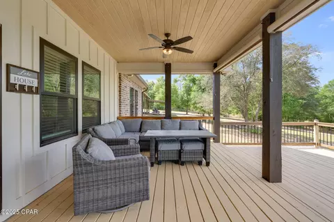 Exterior - 2789 Summer Dr, Chipley, FL 32428 photo 7 of 14