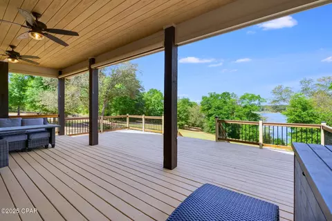 Exterior - 2789 Summer Dr, Chipley, FL 32428 photo 8 of 14