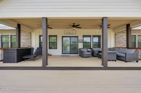 Exterior - 2789 Summer Dr, Chipley, FL 32428 photo 4 of 14