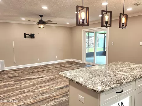 609 E Pine Forest Dr, Lynn Haven, FL 32444 photo 6