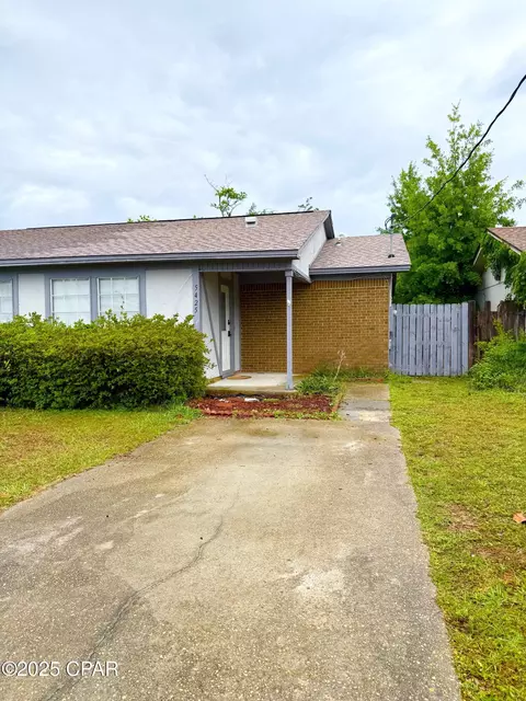 5425 Lance St, Panama City, FL 32404