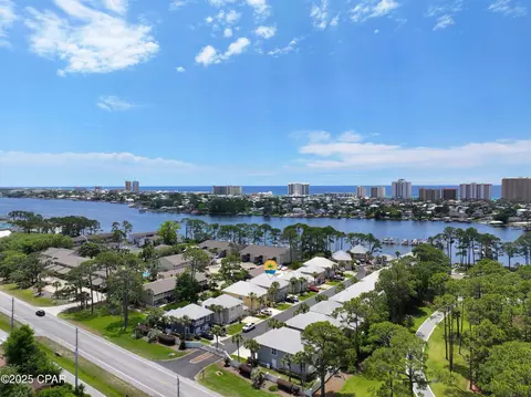 7009 N Lagoon Dr #107, Panama City, FL 32408
