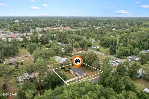 View/Area - 871 2nd St, Chipley, FL 32428 photo 1 of 10