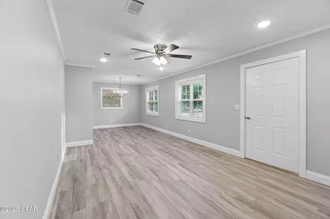 Living - 871 2nd St, Chipley, FL 32428 photo 3 of 3