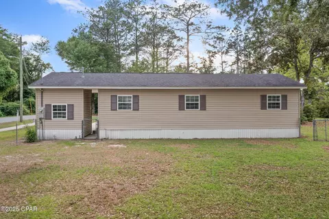 Exterior - 871 2nd St, Chipley, FL 32428 photo 5 of 7