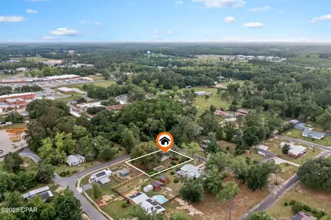 View/Area - 871 2nd St, Chipley, FL 32428 photo 8 of 10