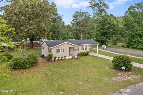 View/Area - 871 2nd St, Chipley, FL 32428 photo 3 of 10