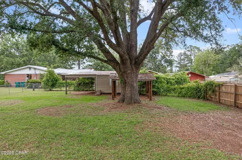 Exterior - 871 2nd St, Chipley, FL 32428 photo 6 of 7
