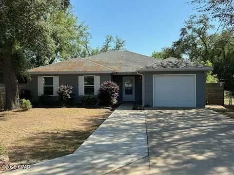 25 Wood Ave, Panama City, FL 32404