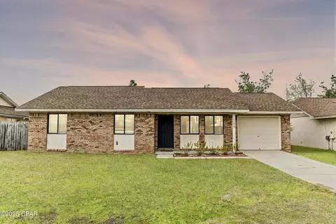 206 Acme Ln, Lynn Haven, FL 32444
