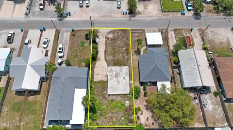 5806 Pinetree Ave, Panama City, FL 32408
