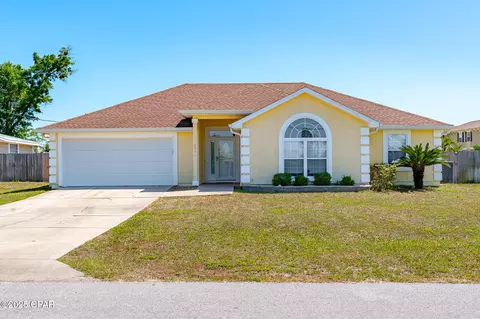 6816 Hugh Dr, Panama City, FL 32404