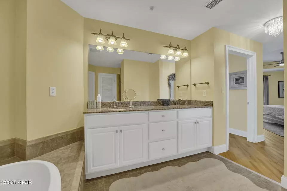 Bath - 124 SE Miracle Strip 900 Pkwy, Fort Walton Beach, FL 32548 photo 6 of 7