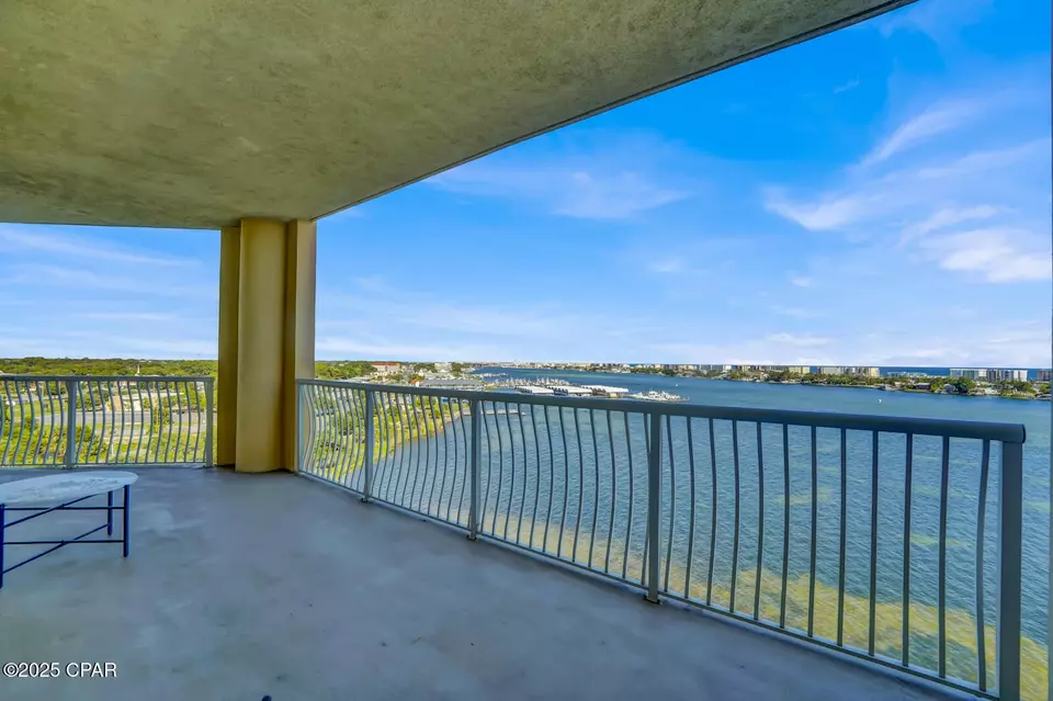 View/Area - 124 SE Miracle Strip 900 Pkwy, Fort Walton Beach, FL 32548 photo 1 of 17