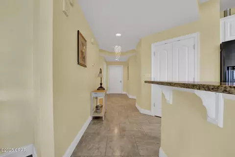 Entry Way - 124 SE Miracle Strip 900 Pkwy, Fort Walton Beach, FL 32548 photo 1 of 1