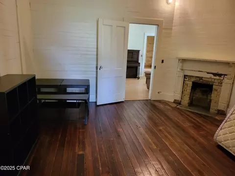 880 Main St, Chipley, FL 32428 photo 9