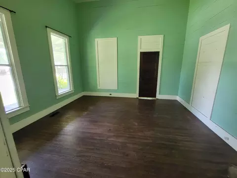 880 Main St, Chipley, FL 32428 photo 5