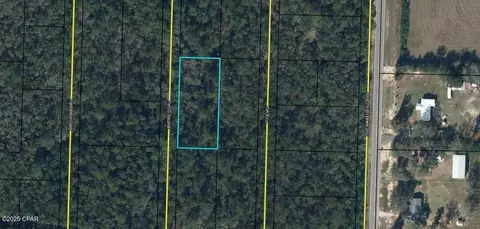 000 Cypress Ave, Vernon, FL 32462