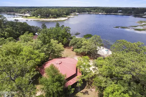 3218 Lodge Dr, Chipley, FL 32428