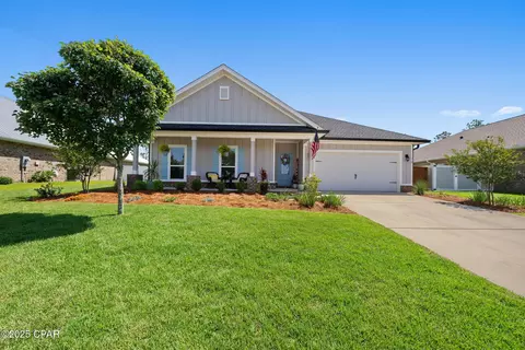 118 Talbot St, Southport, FL 32409