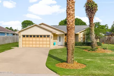 115 Half Acre Ln, Panama City Beach, FL 32413