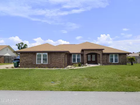 5227 Melissa Dr, Panama City, FL 32404